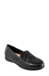 Trotters Deanna Flat In Black Floral