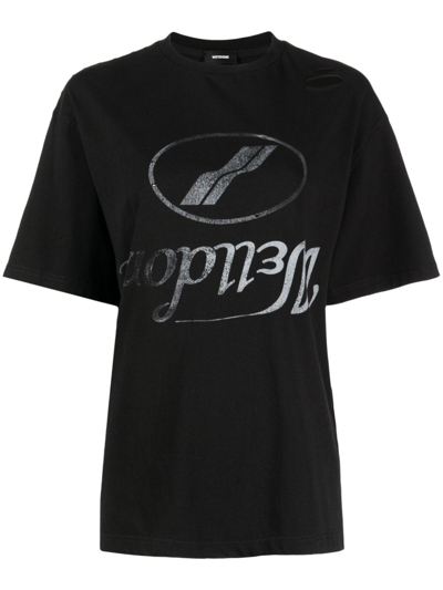 We11 Done Logo-print Ripped-detail T-shirt In Schwarz