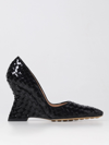 Bottega Veneta Comet Sculpted Wedge Pump In Black