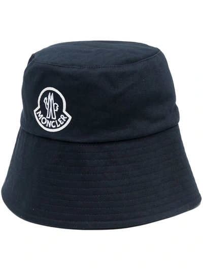 Moncler Embroidered-logo Cotton Bucket Hat In Blu