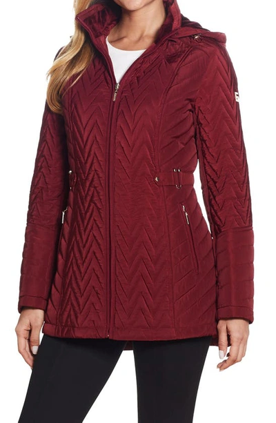 Gallery Hooded Quilt Jacket In Merlot