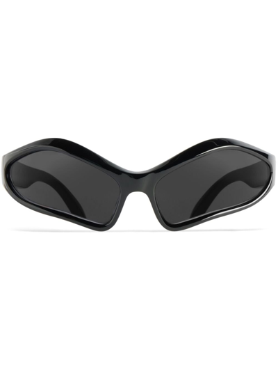 Balenciaga Geometrische Sonnenbrille In Black