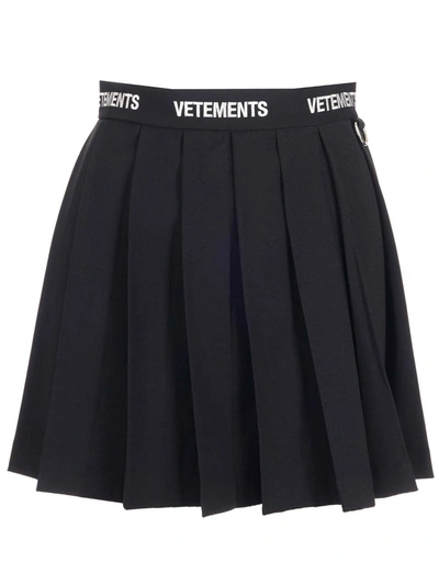 Vetements Logo Band Printed Pleated Mini Skirt In Blue