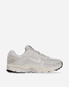 NIKE ZOOM VOMERO 5 SNEAKERS VAST GREY