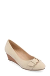 JOURNEE COLLECTION GRAYSON WEDGE PUMP