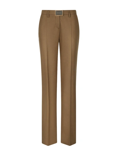 Dolce & Gabbana Gerade Hose Mit Logo-schild In Nude & Neutrals