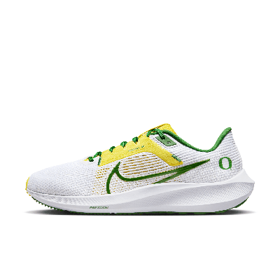 Nike Men's Pegasus 40 (oregon) Road Running Shoes In White