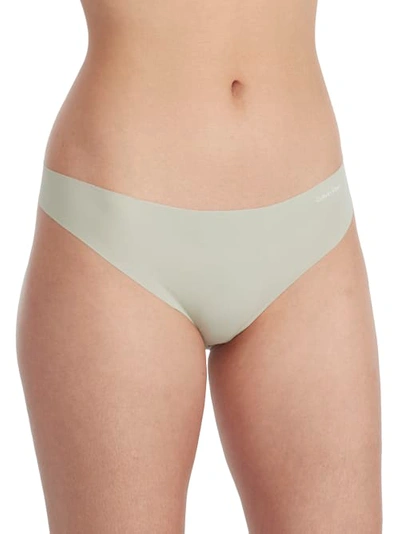 Calvin Klein Invisibles Thong In Frosted Fern