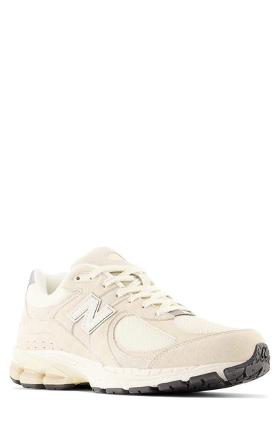 New Balance 2002r Sneaker In Cream