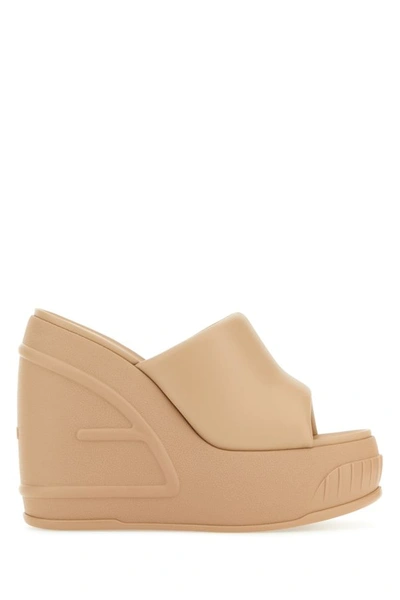 Fendi Padded Leather Platform Wedge Slides In Beige