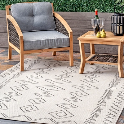 Nuloom Serna Outdoor Rug