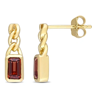 Mimi & Max 5/8 Ct Tgw Octagon Garnet Link Drop Earrings In 10k Yellow Gold In Red