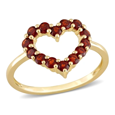 Mimi & Max 4/5ct Tgw Garnet Heart Ring In 10k Yellow Gold In Red