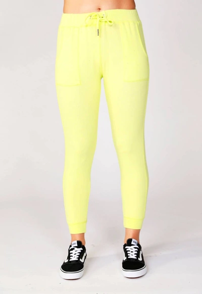 French Kyss Joggers In Lime In Yellow