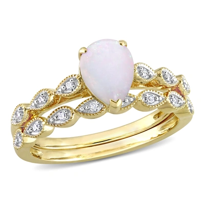Mimi & Max 3/5 Ct Tgw Opal And Diamond Accent Vintage Design Bridal Ring Set In 10k Yellow Gold