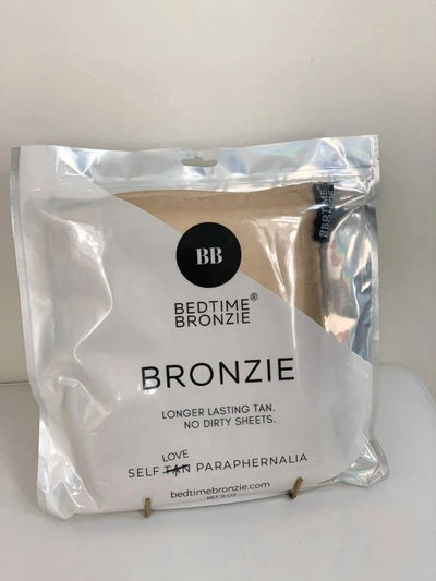 Bedtime Bronzie Self Sleeping Bed Sheet In Gold