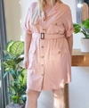 DAVI & DANI BELTED SHIRT PLUS DRESS IN PINK