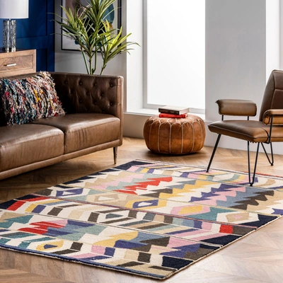 Nuloom Hand Tufted Ofelia Area Rug