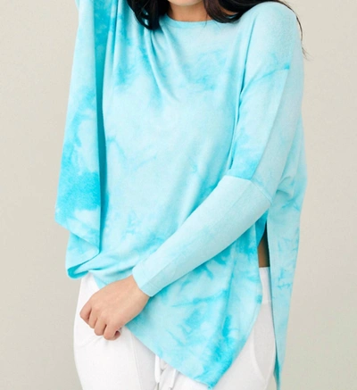 French Kyss Soft Stretch Oversized Scoop Tie Dye In Surf In Blue