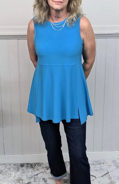 Focus Fashion Reversible Tank Top In Turquoise In Blue