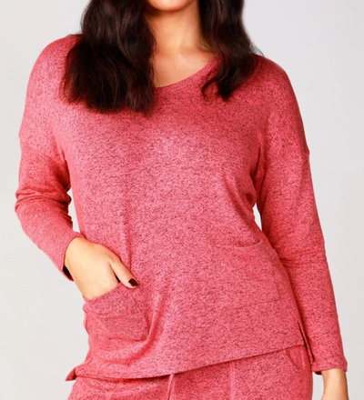 French Kyss Melange 2 Pockets V-neck Top In Coral In Pink