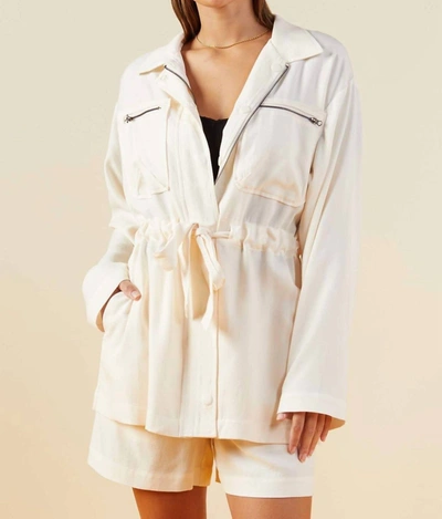 Monrow Canvas Light Jacket In Off White