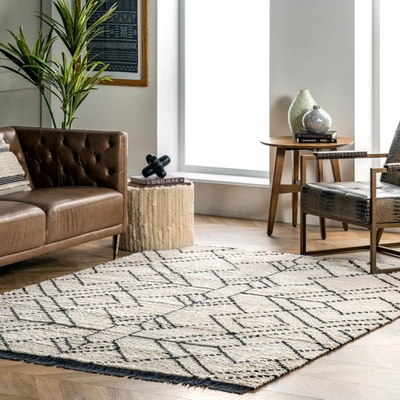 Nuloom Carlina Modern Geometric Soft Shag Fringe Area Rug In Beige