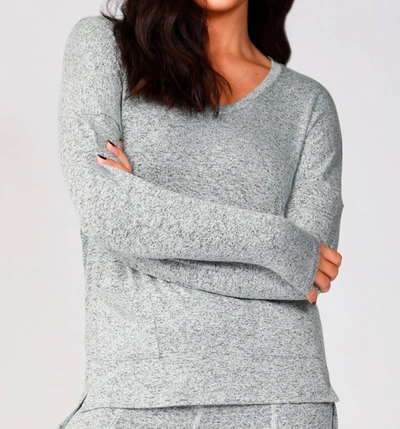 French Kyss Melange 2 Pockets V-neck Top In Mist In Grey