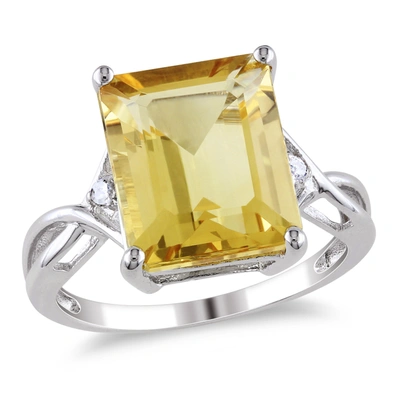Mimi & Max 6 5/8 Ct Tgw Emerald Cut Citrine And White Topaz Ring In Sterling Silver In Gold