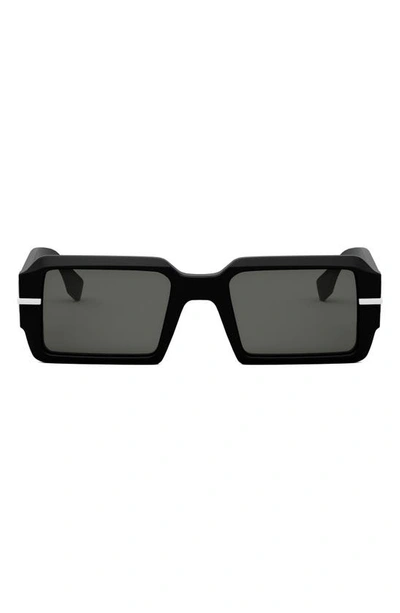 Fendi Graphy Sunglasses In Black/gray Solid