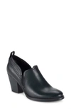 Baretraps Slaine Womens Faux Leather Animal Print Shooties In Black