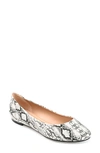 Journee Collection Kavn Ballet Flat In Snake