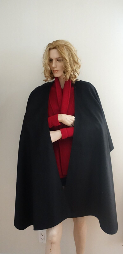 Pre-owned Handmade Cape Alpaca - Plain Long Cape. In Black
