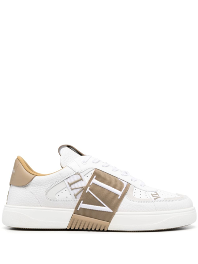 Valentino Garavani Vl7n Logo-strap Leather Trainers In White,khaki