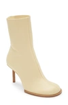 Jacquemus Round And Square Contrast-toe Leather Boots In Ivory