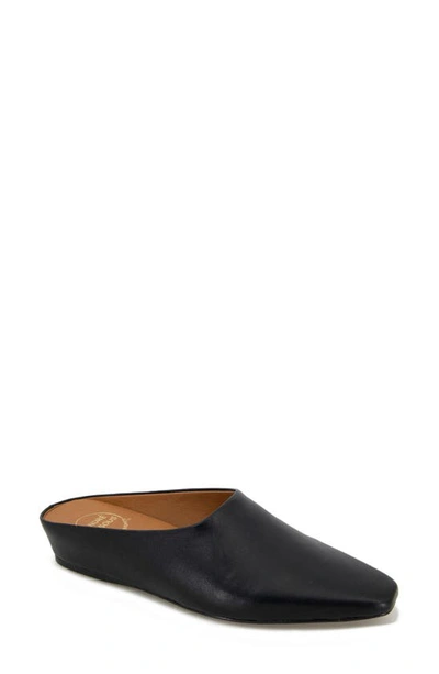 Andre Assous Norma Featherweight Mule In Black