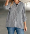 ANDREE BY UNIT MIXED HOUNDSTOOTH BUTTON UP TOP IN GREY