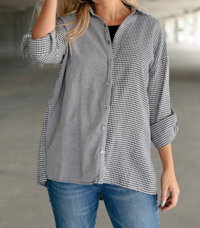 Andree By Unit Mixed Houndstooth Button Up Top In Grey In White