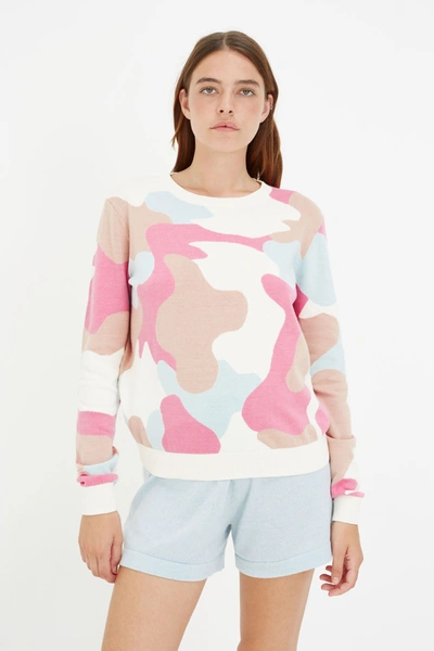 Chinti & Parker Uk Pink Cotton Camo Crew Sweater In White