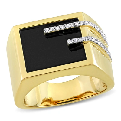 Mimi & Max 5ct Tgw Square Black Onyx And 1/6ct Tw Diamond Men's Ring In Yellow Plated Sterling Silver