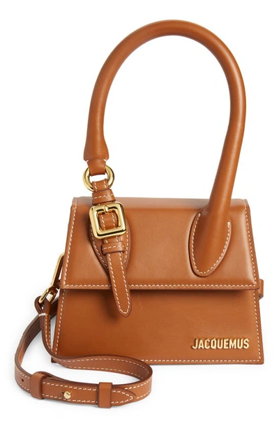 Jacquemus Le Chiquito Moyen Buckle Leather Top Handle Bag In 棕色的