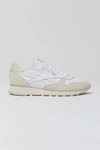 REEBOK CLASSIC LEATHER SNEAKER IN WHITE, MEN'S AT URBAN OUTFITTERS