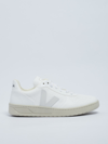 Veja V-10 Low Top Sneaker In Bianco