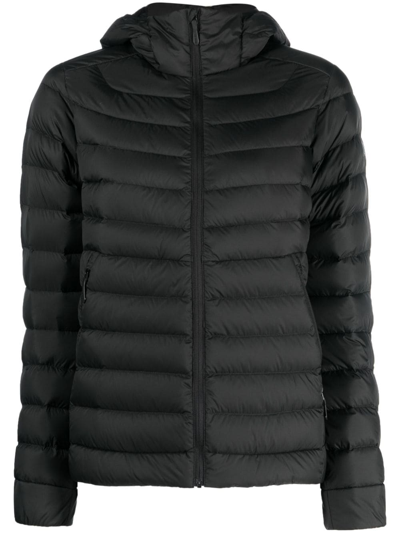 Arc'teryx Padded Hooded Down Jacket In Schwarz