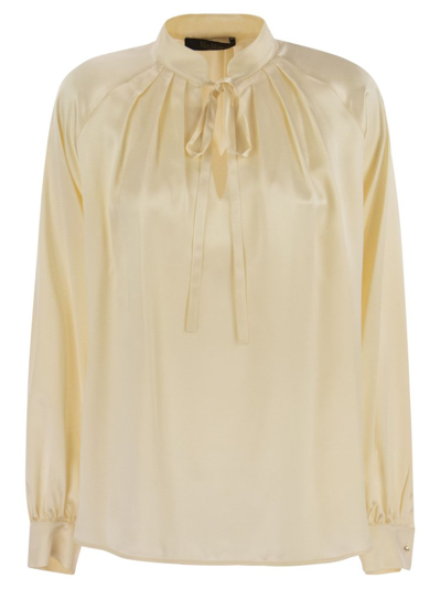 Max Mara Bow Detailed Long In Beige