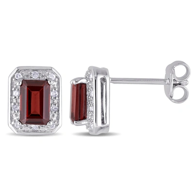 Mimi & Max 1/10 Ct Tw Diamond And Garnet Halo Stud Earrings In Sterling Silver In Red