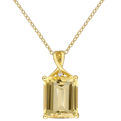 Mimi & Max 6 3/5 Ct Tgw Octagon Citrine And White Topaz Pendant With Chain In Yellow Plated Sterling Silver In Gold