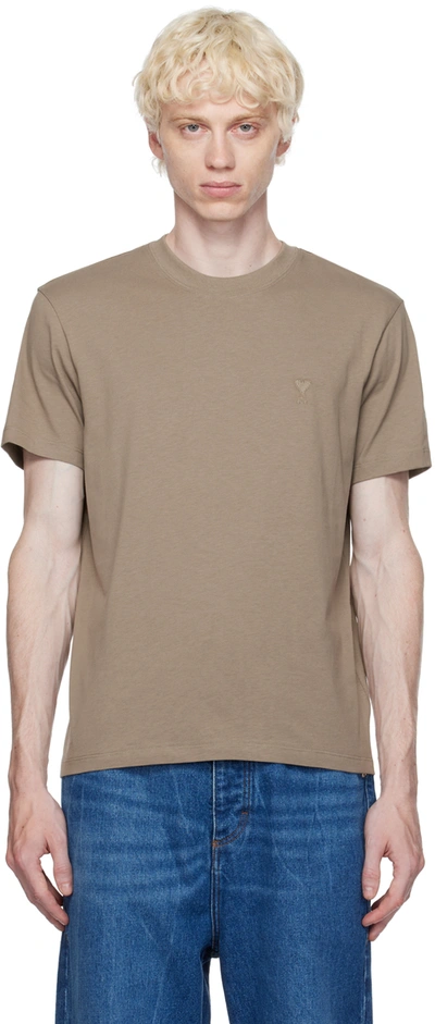 Ami Alexandre Mattiussi Ami Paris Ami De Couer Logo Embroidered Crewneck T-shirt In Taupe/281