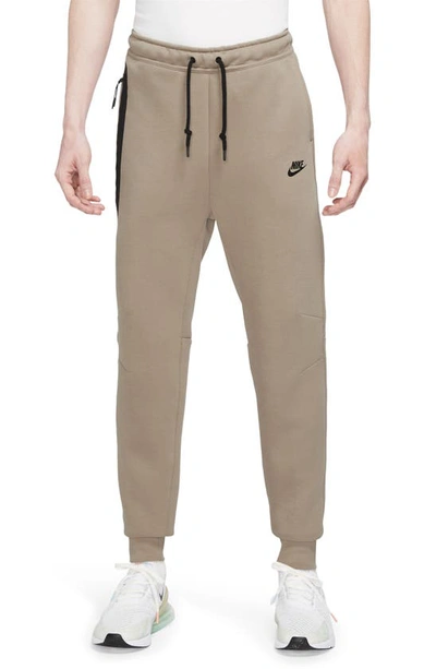 Nike Mens  Tech Fleece Joggers In Black/khaki