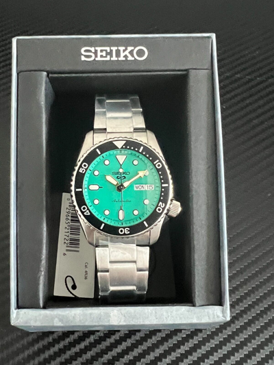 Pre-owned Seiko 5 Sports Collection Vibrant Green Dial Auto Japan Srpk33-new